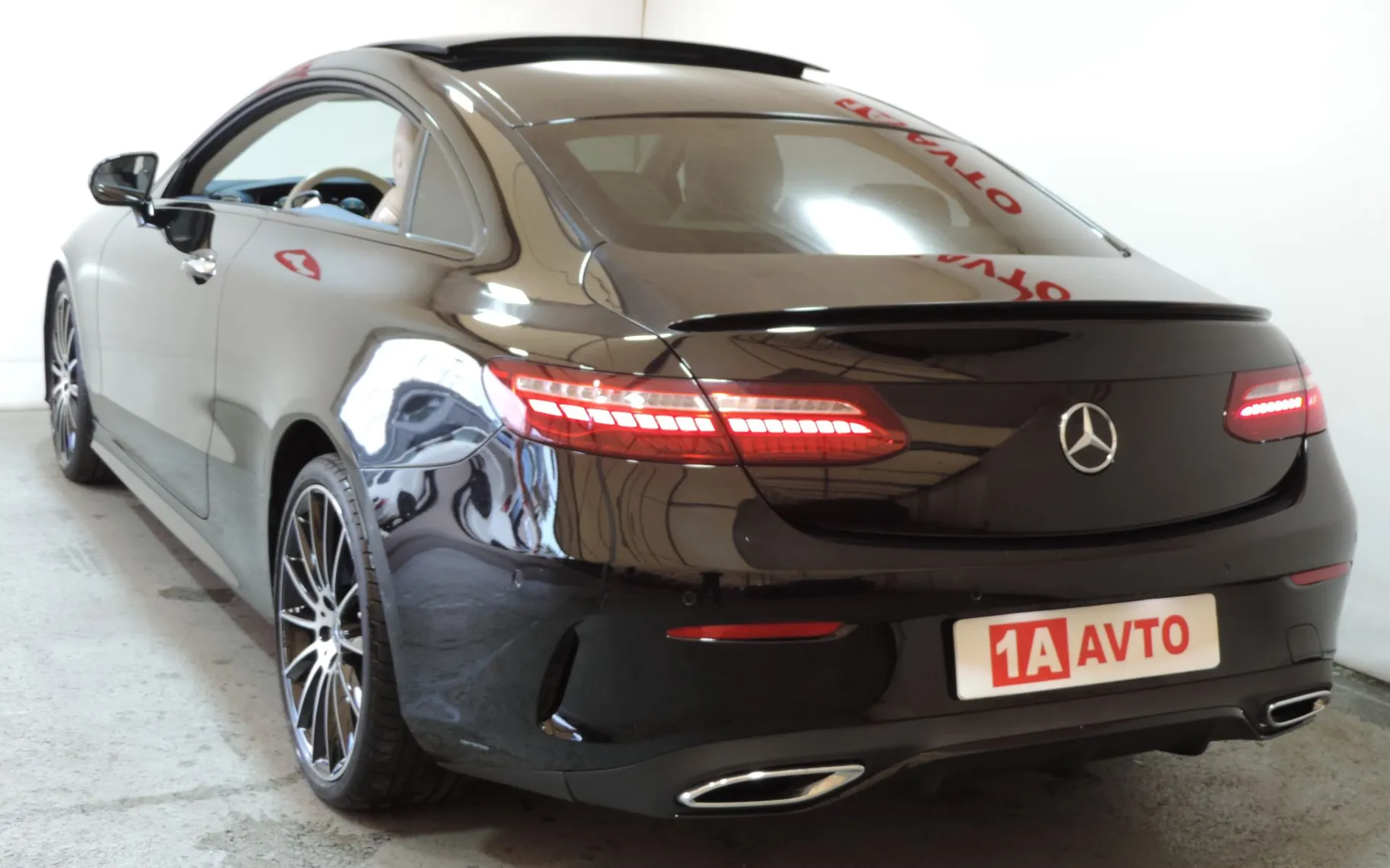 Zunanja slika - Mercedes-Benz E Class Coupe - 300d 4-MATIC AUT. - 4
