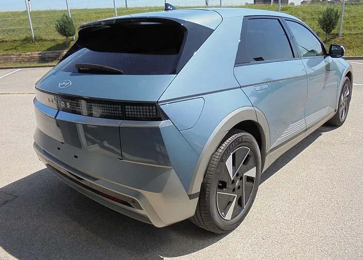 Zunanja slika - Hyundai Ioniq 5 - FL PREMIUM 84kWh˘˘ toplotna.črp.°° el.kljuke°° - 4