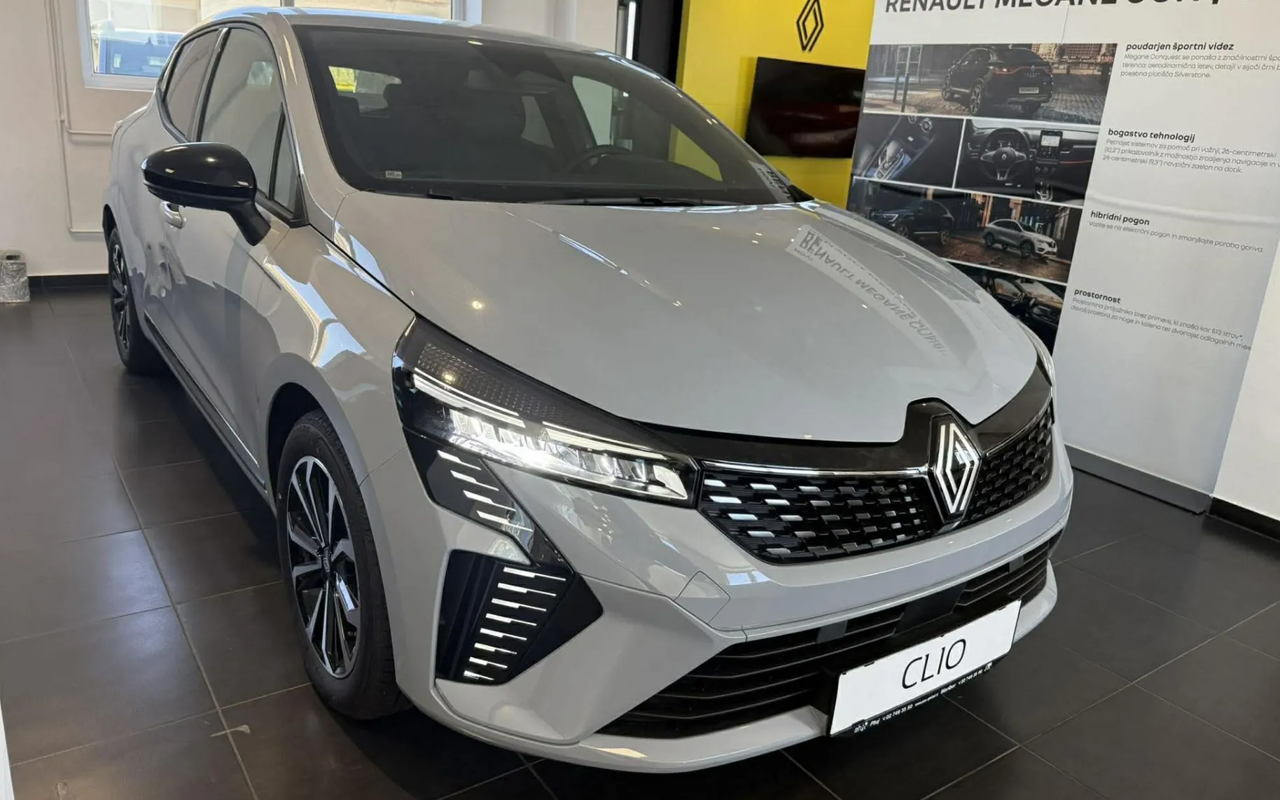 Zunanja slika - Renault Clio - 1.0 TCE 90 TECHNO AKCIJA ZALOGA - 2