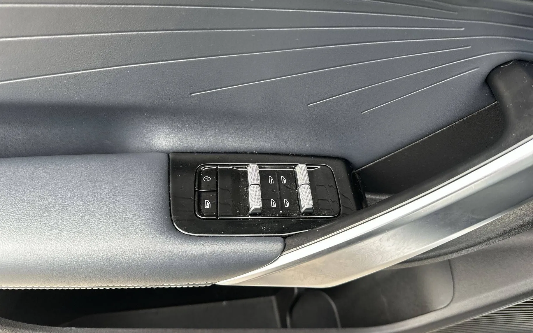 Notranja slika - Geely StarRay - 1.5 TGDi GK DCT - 12