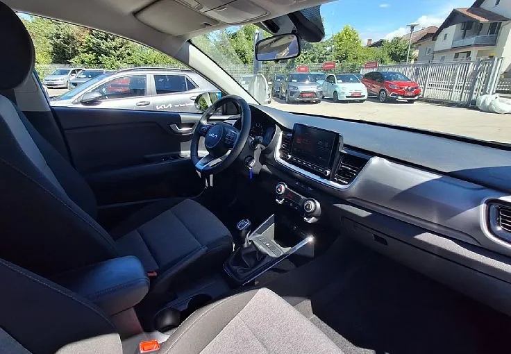 Zunanja slika - KIA Stonic - 1.0 T-GDi LX Urban 1. LASTNIK SLOVENSKO POREKLO - 11