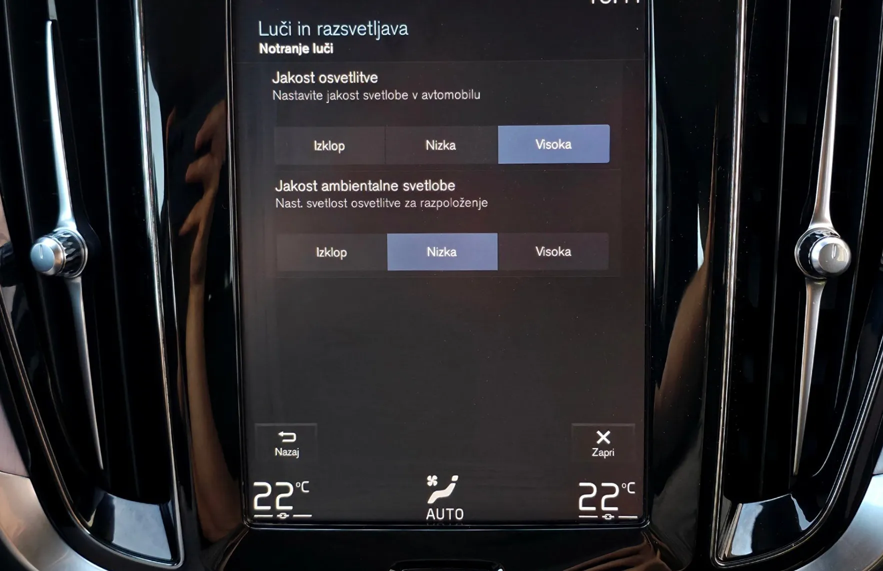 Zunanja slika - Volvo V60 - D3 Momentum FULLED•TEMP•LANE•NAV•KAMERA•2X-PDC•17C - 16