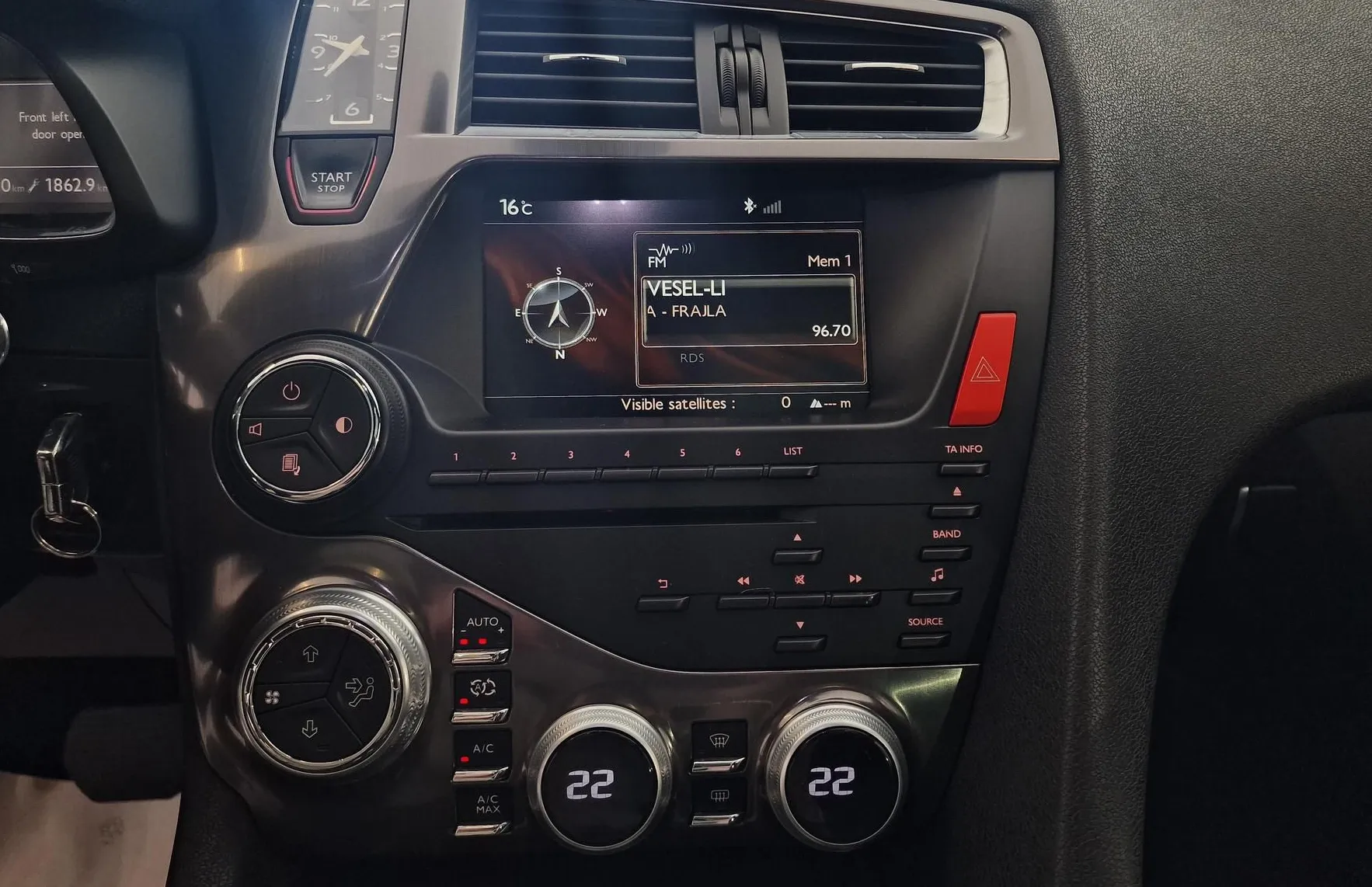 Zunanja slika - Citroën DS5 - Hybrid4 KEYLESS|NAVI|KAMERA|PANORAMA|TEMPOMAT - 15