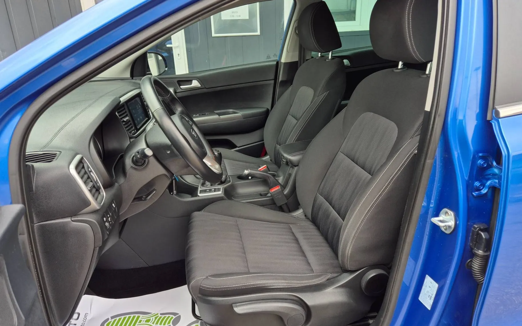 Zunanja slika - KIA Sportage - 1.6°EX EDITION°SLO°1.LAST°PDC°KAMERA°BLUETOOTH° - 18