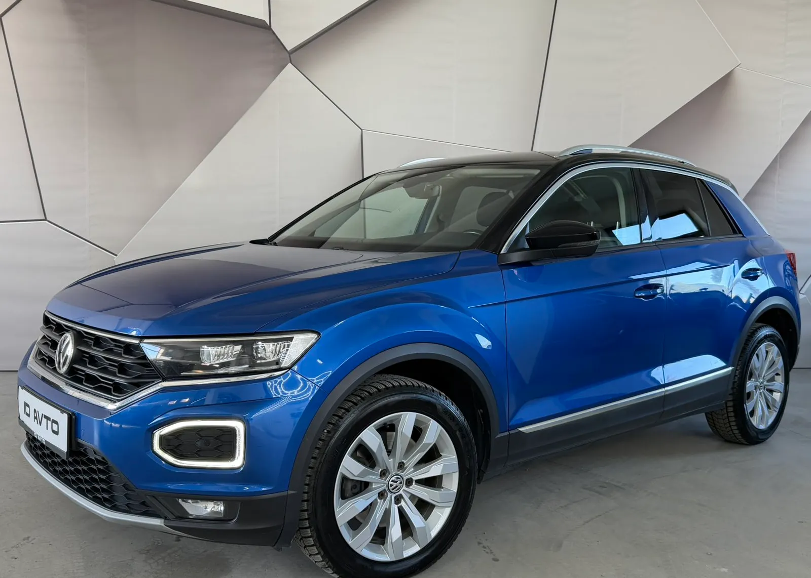 Zunanja slika - VW T-Roc - 2.0 TDI 4M AUT. - 2