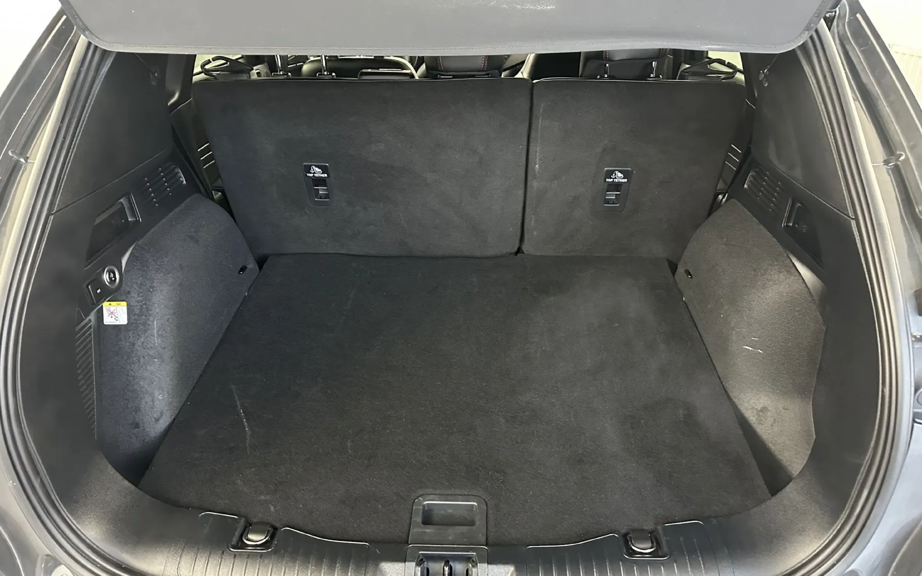 Notranja slika - Ford Kuga - 1.5 EcoBoost ST-Line.NEMŠKA.PANORAMA.KLJUKA.BENCIN - 19