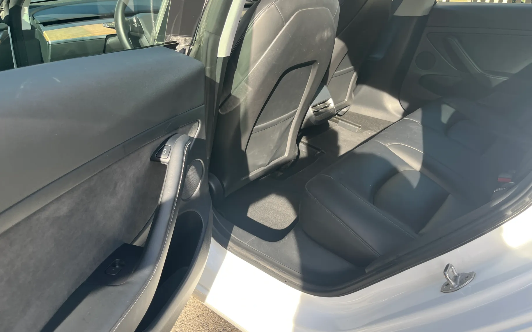Notranja slika - Tesla Model 3 - 3D3 / 3D7 - 12