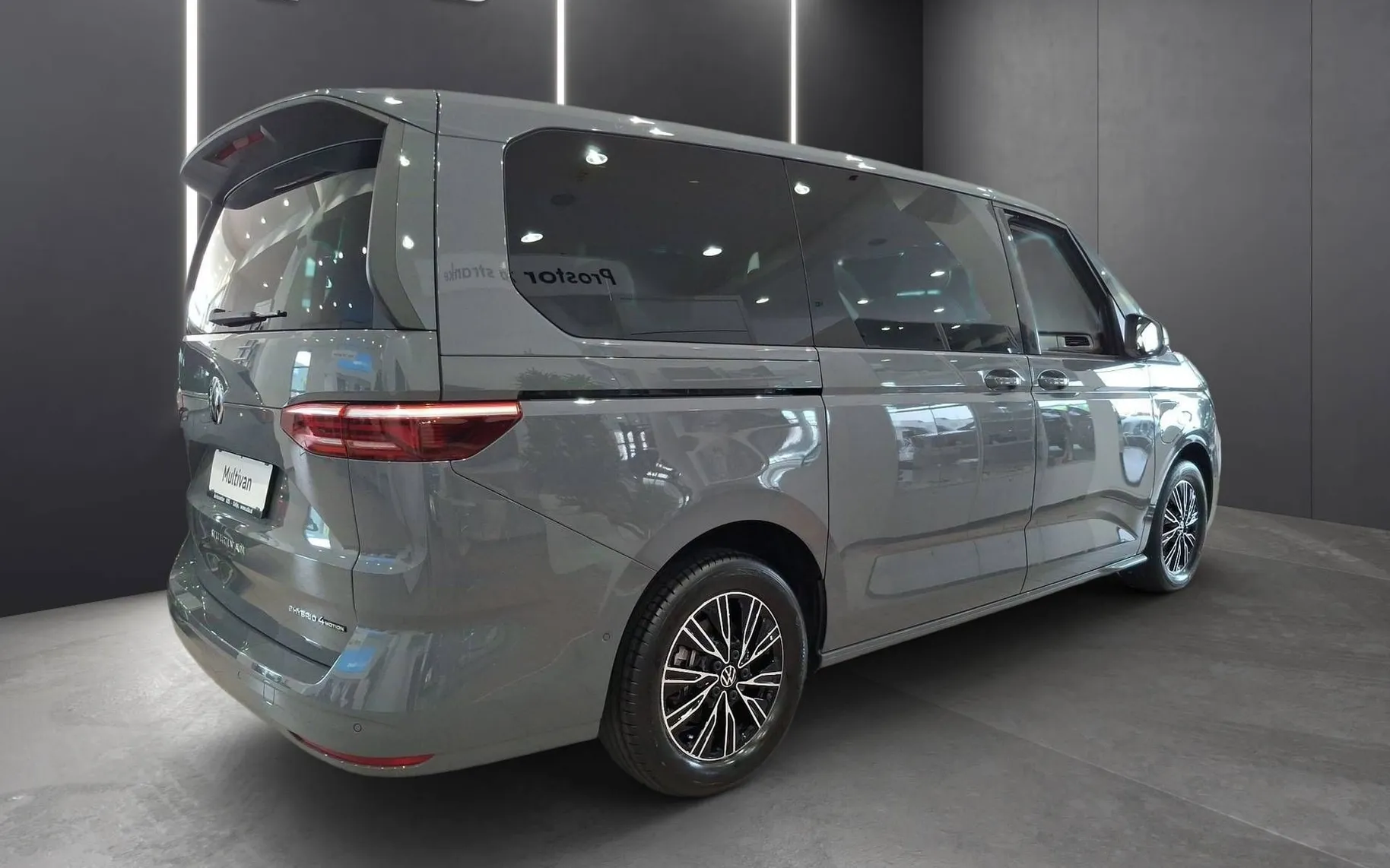 Zunanja slika - Volkswagen Multivan - T7 1.5 TSI eHybrid 4M L2 Limited DSG - 4