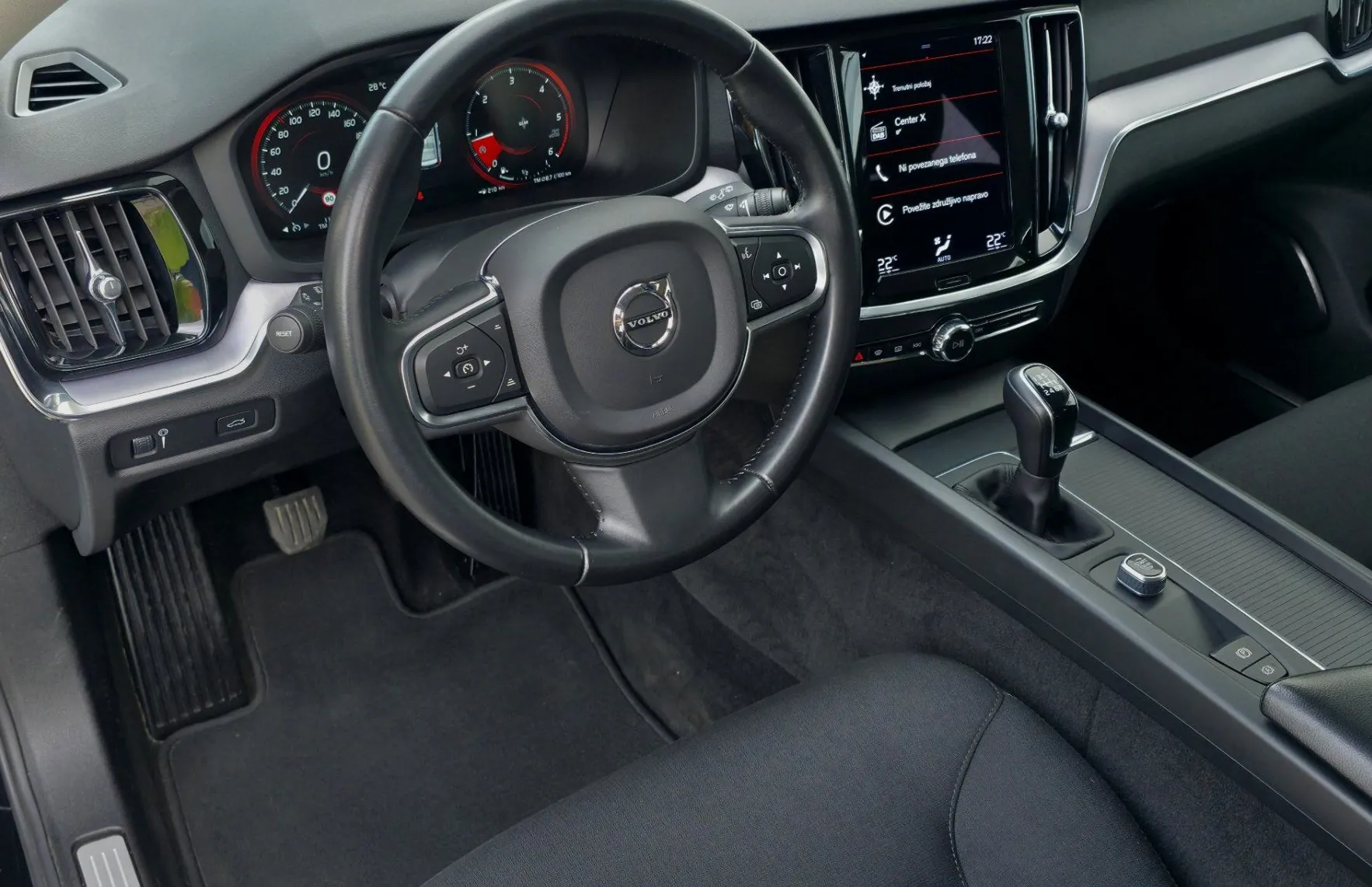 Zunanja slika - Volvo V60 - D3 Momentum FULLED•TEMP•VIRTUAL•KAMERA•2X-PDC•16C• - 5