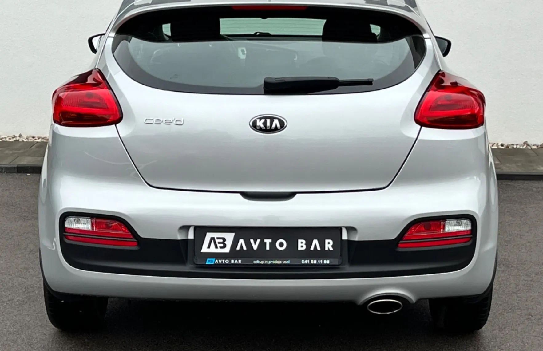 Zunanja slika - KIA Pro_Ceed - 1.4 CVVT+SLO+SAMO 97.888km+USB - 7