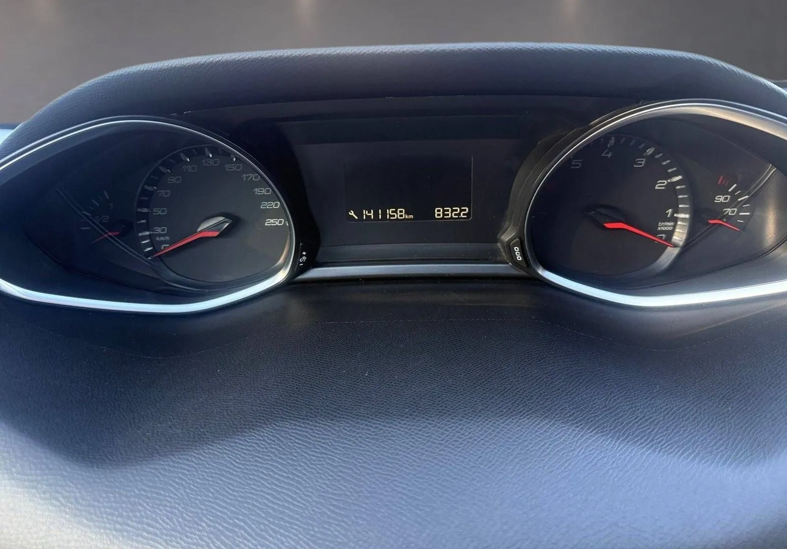 Notranja slika - Peugeot 308 - 1.2 PureTech 110ks ACCESS... - 12