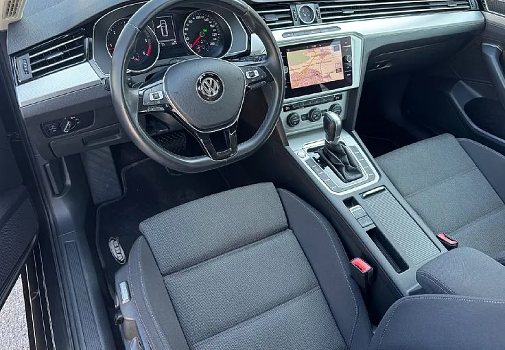 Zunanja slika - Volkswagen Passat - Variant 2.0 TDI Comfortline DSG-RADAR-SENZORJI-KREDIT - 7