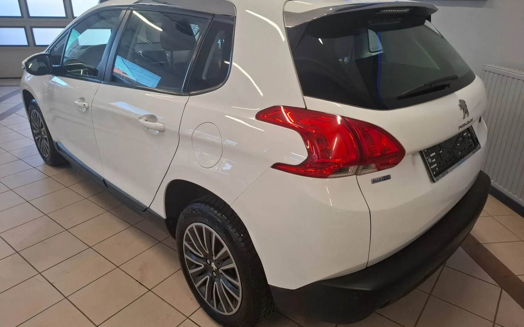 Zunanja slika - Peugeot 2008 - 1.6 BlueHDi LED-NAVI-PDC-KREDIT BREZ POLOGA... - 5
