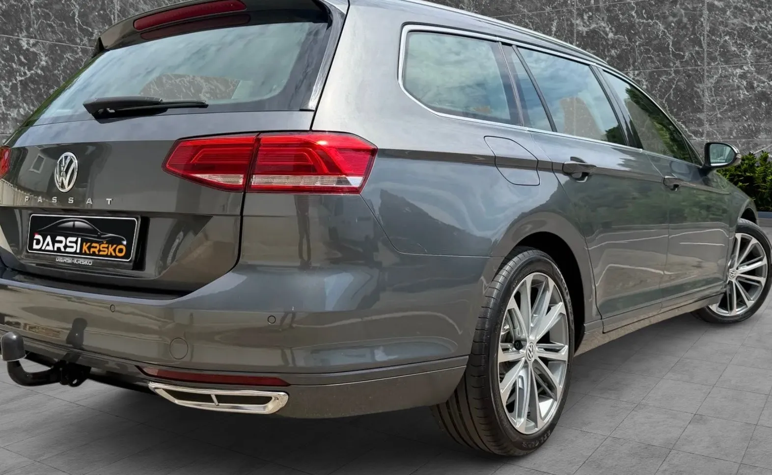 Zunanja slika - Volkswagen Passat - Variant 2.0 TDI DSG FULL LED ACC NAVI PANO PRIKLOP ALU18 - 2