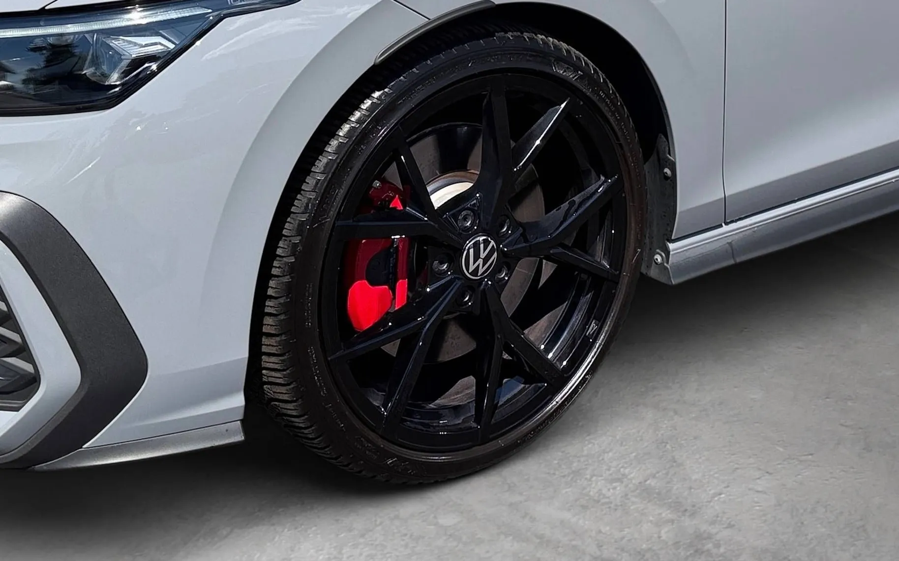 Notranja slika - Volkswagen Golf - 2.0 TSI BMT GTI DSG-SLO-19 COL-ACC-Mrtvi kot-Kam.. - 7
