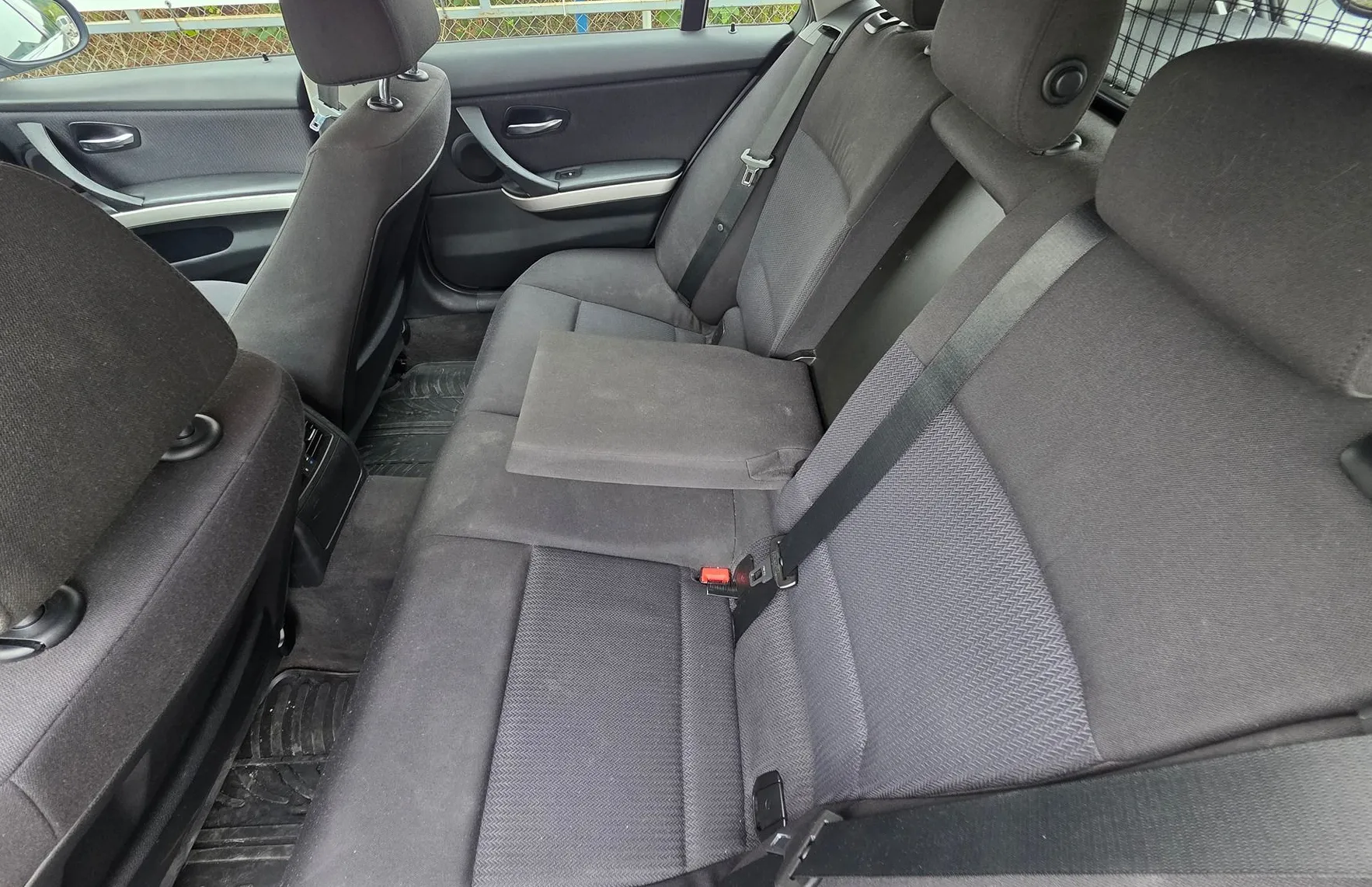 Zunanja slika - BMW Serija 3 - Touring: 318D TOURNING PROF. NAVI-ALU PLATIŠČA-PDC - 14