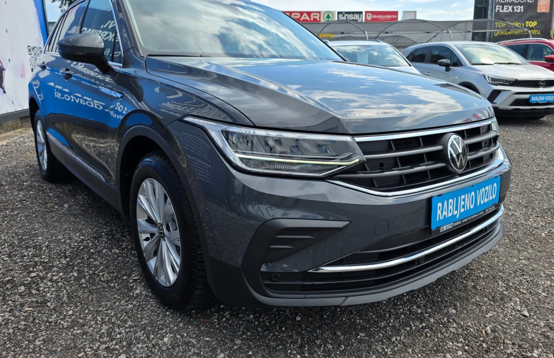 Zunanja slika - Volkswagen Tiguan - 2.0 TDI BMT Life DSG-vse asistence - 3