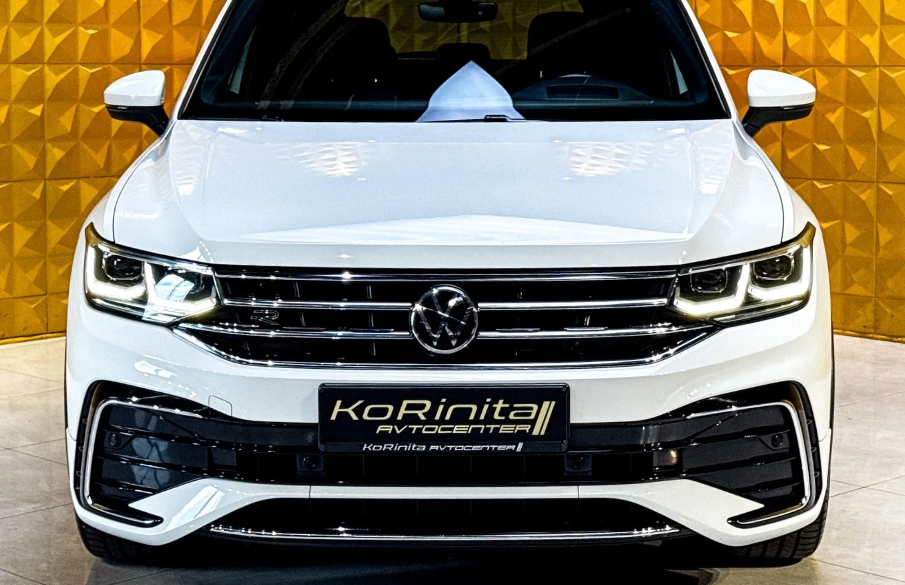 Zunanja slika - VW Tiguan - 2.0 TDI 4MOT-R Line-iQ LED-HEADUP-VIRTUAL-KEYLESS - 3