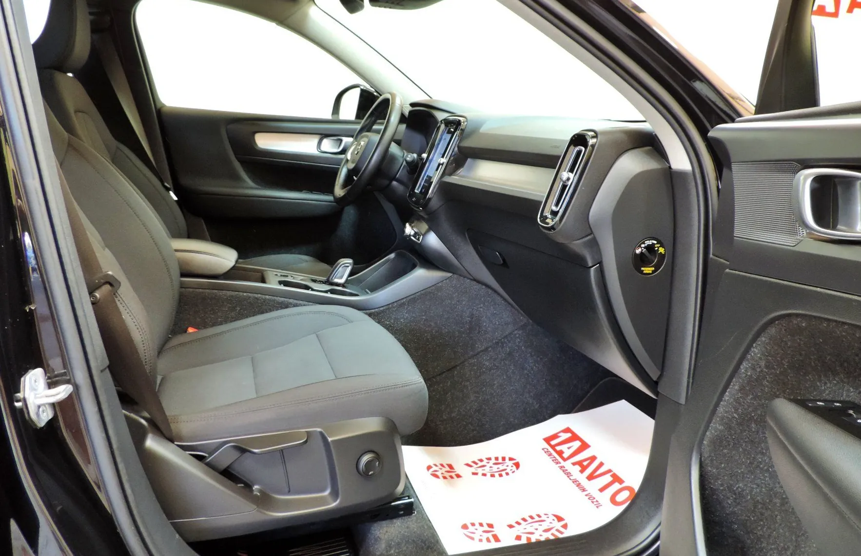 Zunanja slika - Volvo XC40 - T4 Recharge Twin Engine Inscription Avt. - 11