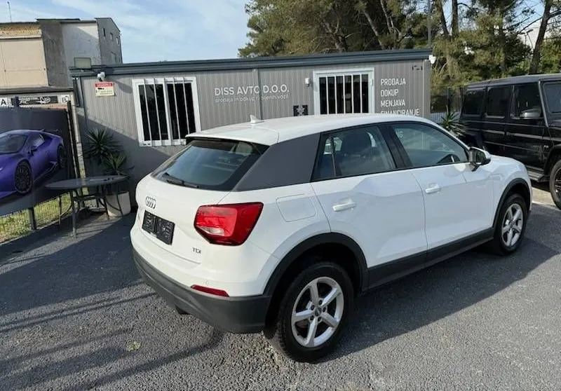 Notranja slika - Audi Q2 - 1.6 TDI OPR. VELIK SERVIS POLOG 1100 - 7