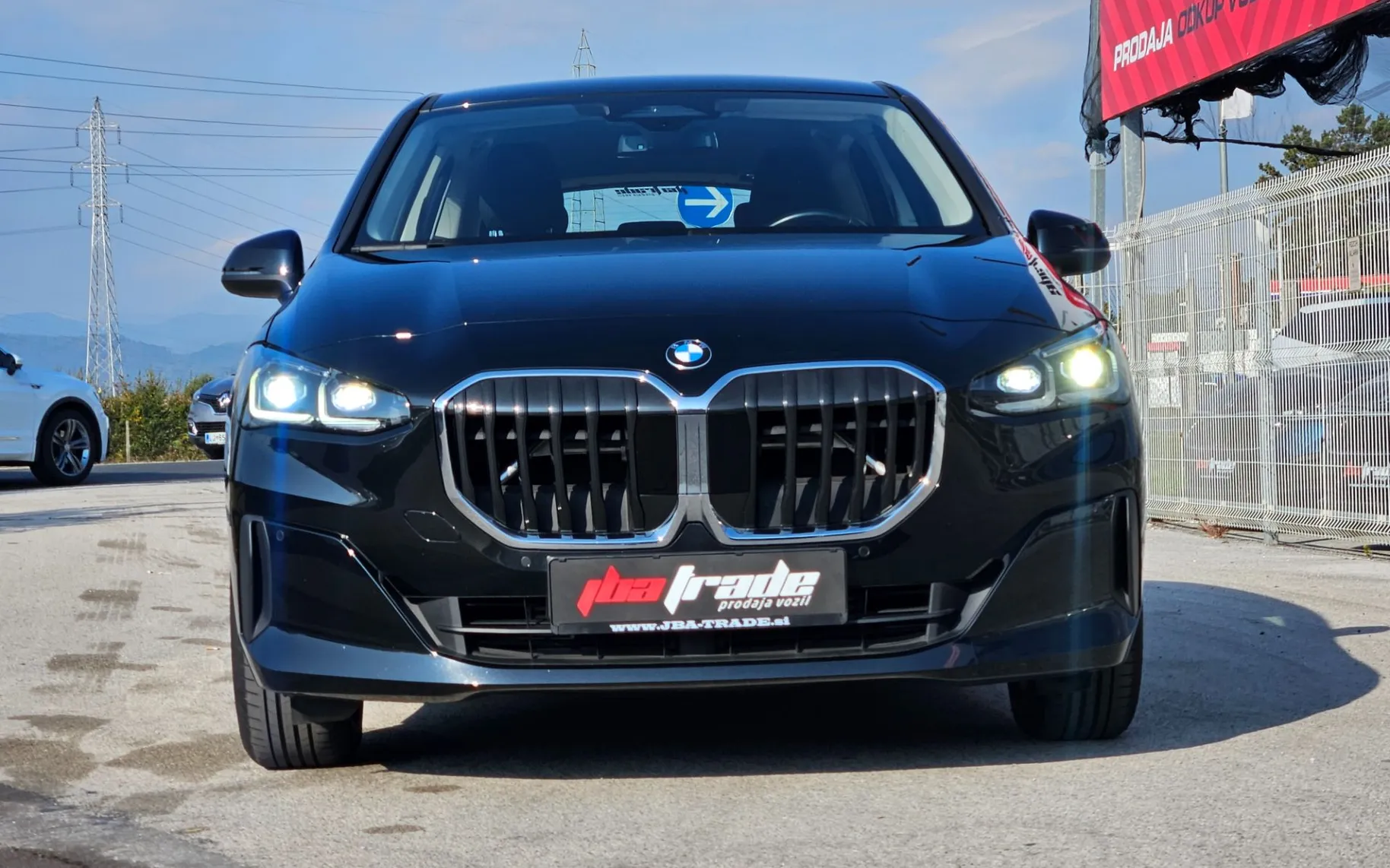 Zunanja slika - BMW Serija 2 - 220i Active Tourer Avt.,KAMERA,KLJUKA,.. - 2