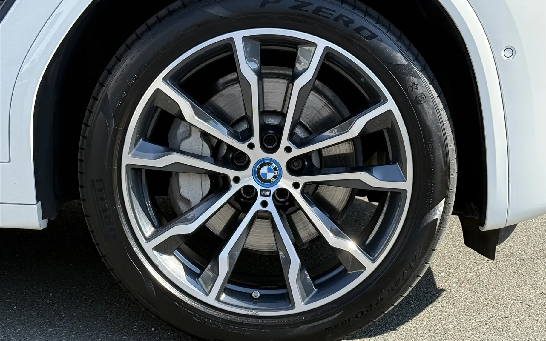 Zunanja slika - BMW X3 - xDrive30e - 4