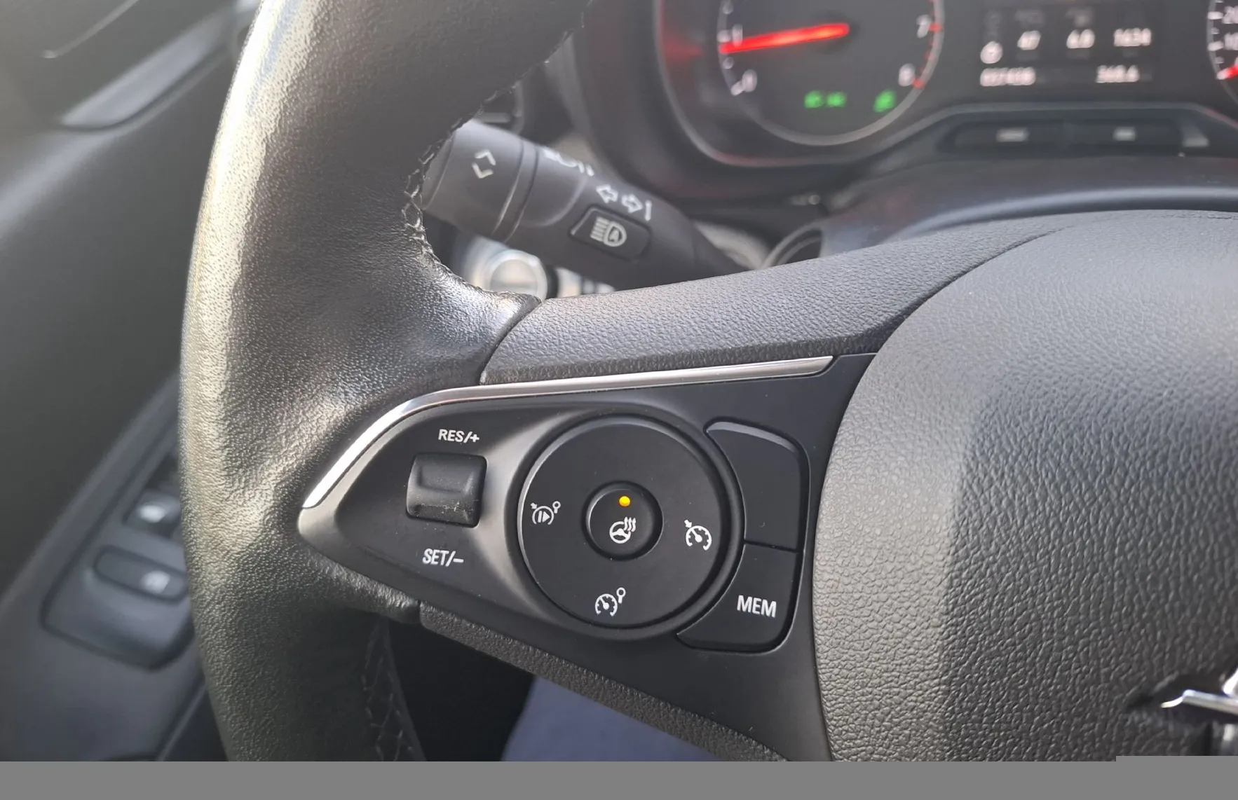 Zunanja slika - Opel Combo - 1.5 HDI 96KW SERVISNA ZGODOVINA + MALO KM - 16