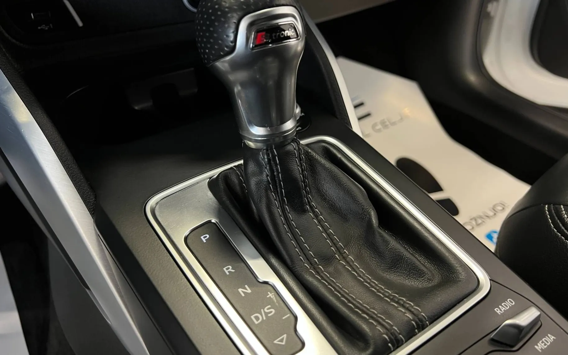 Zunanja slika - Audi Q2 - 30TDI-S-TRONIC-S-LINE-FULL-LED-KAM-MRTVI-KOTI-PDC - 18