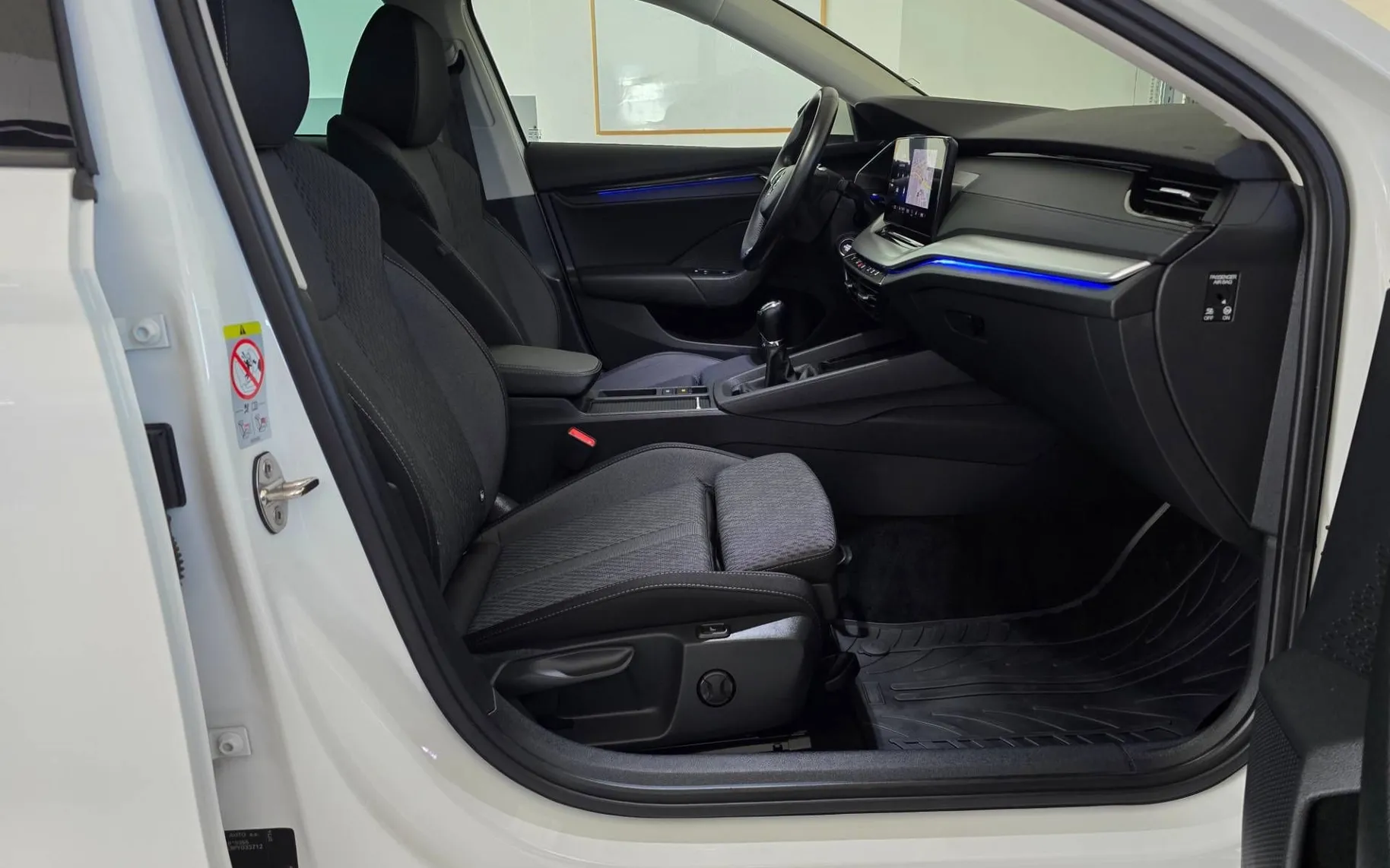 Notranja slika - Škoda Octavia - Combi 2.0 TDI Clever- LED.virtual.kamera.nav.ALU18 - 18