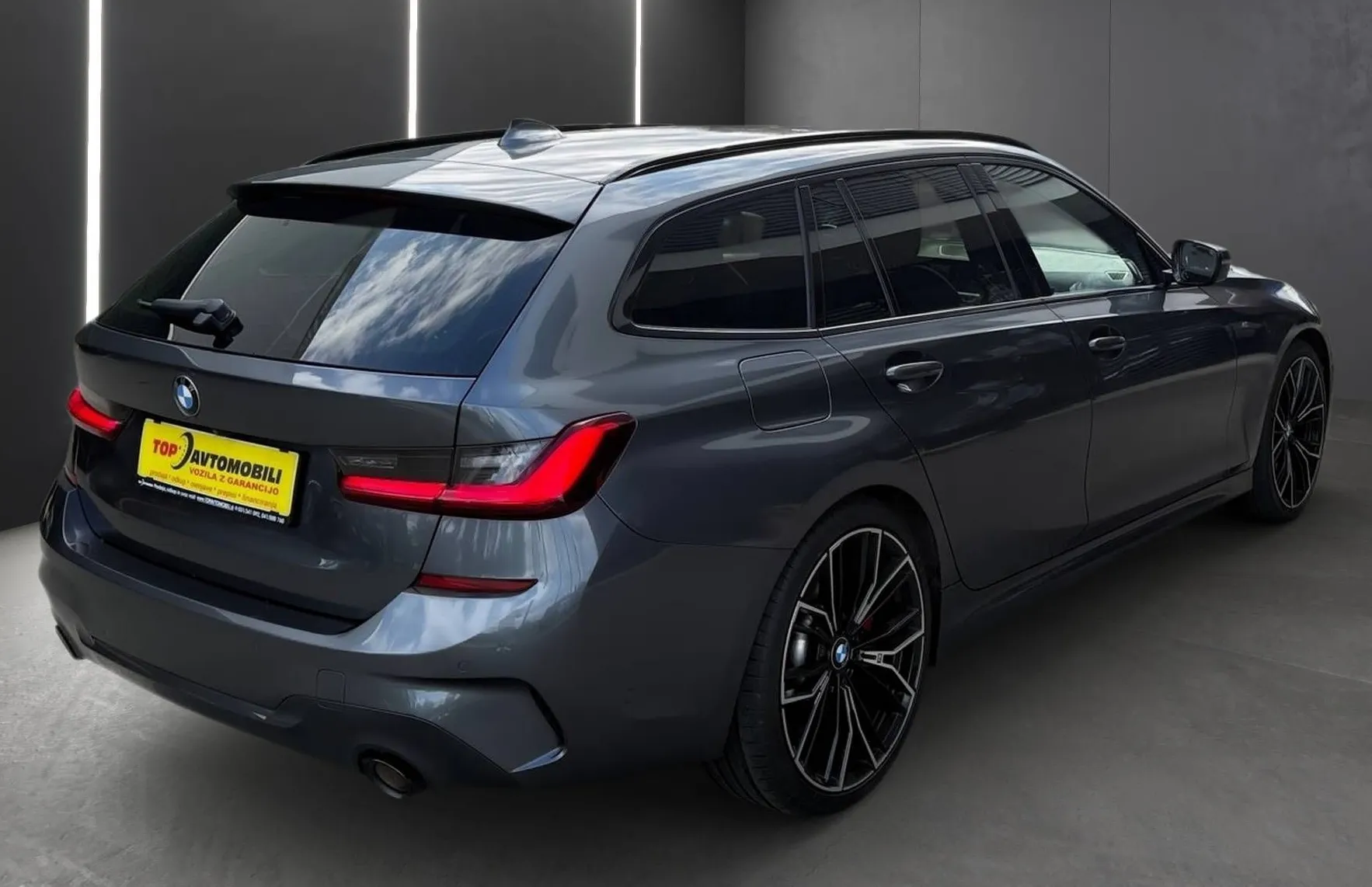 Zunanja slika - BMW Serija 3 - Touring: 330E M-PAKET FULL LED NAVI TEMP VIRTUAL KAMERA - 6