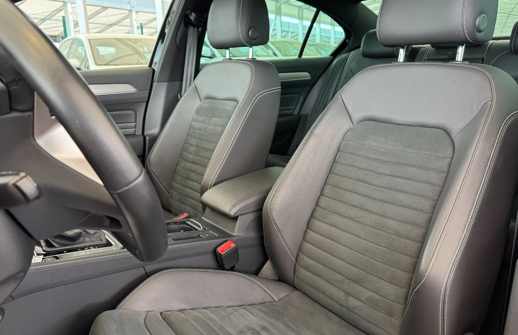 Zunanja slika - Volkswagen Passat - R-Line 1.5 TSI DSG PANORAMA-VIRTUAL-MATRIX - 10