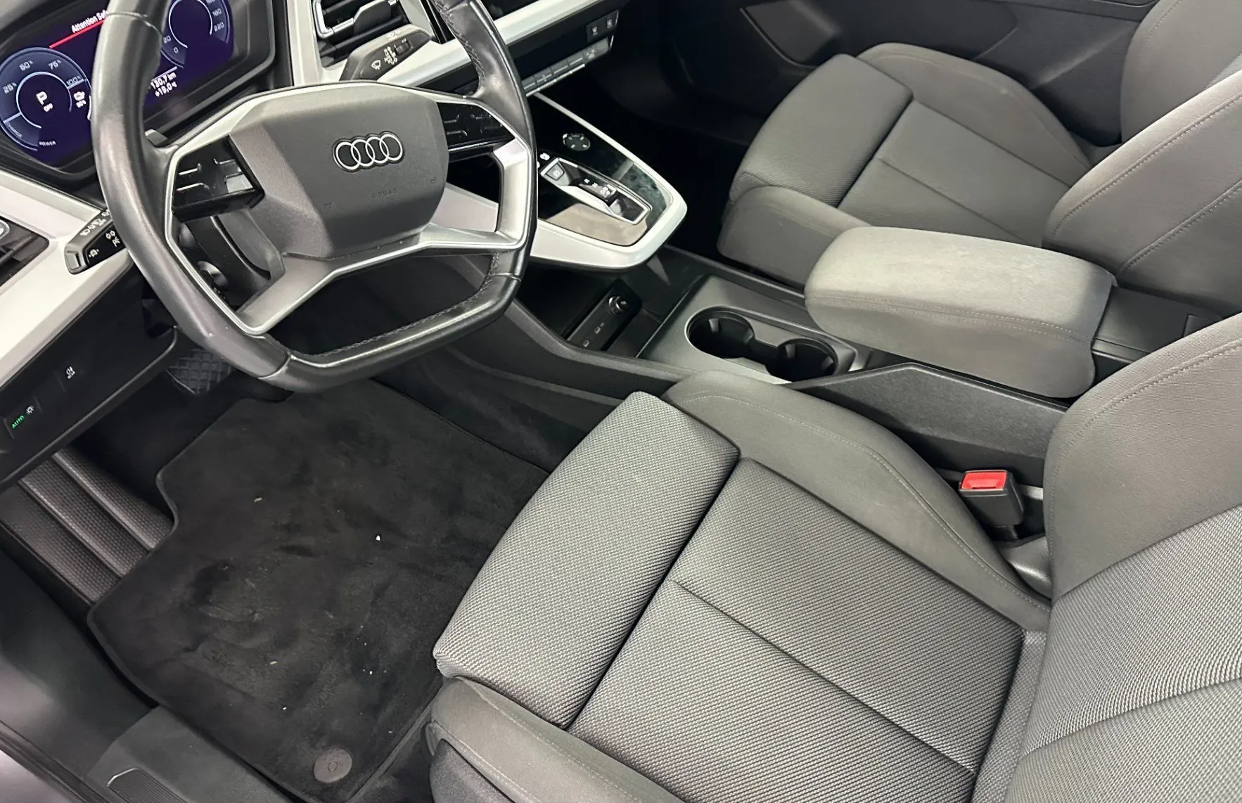 Zunanja slika - Audi Q4 - e-tron 50 e-tron quattro S Line 220kw.LED.USNJE.2X PDC - 17