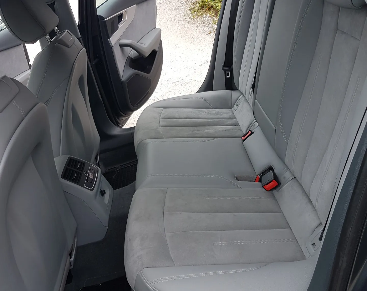 Zunanja slika - Audi A4 - 2,0 TDI Sport S tronic - 14