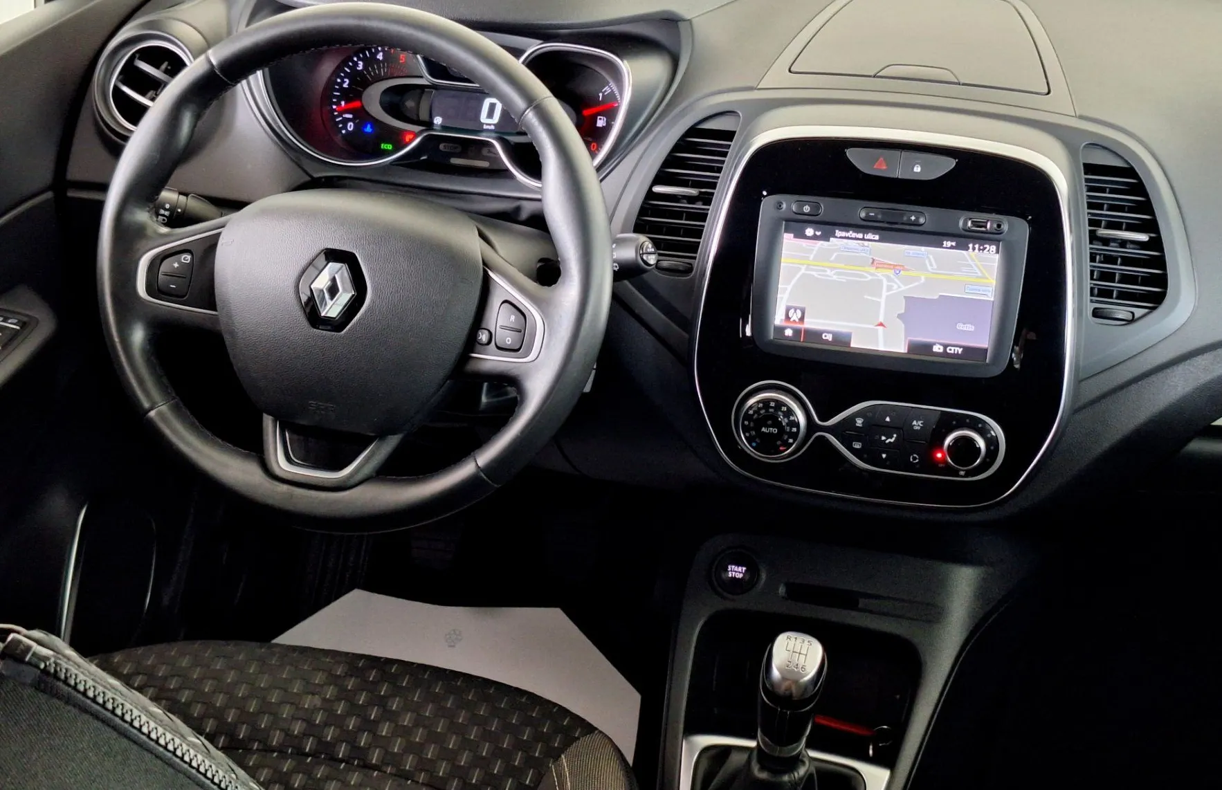 Zunanja slika - Renault Captur - dCi 110 Energy Iconic•Slovensko vozilo•1.Lastnik• - 10