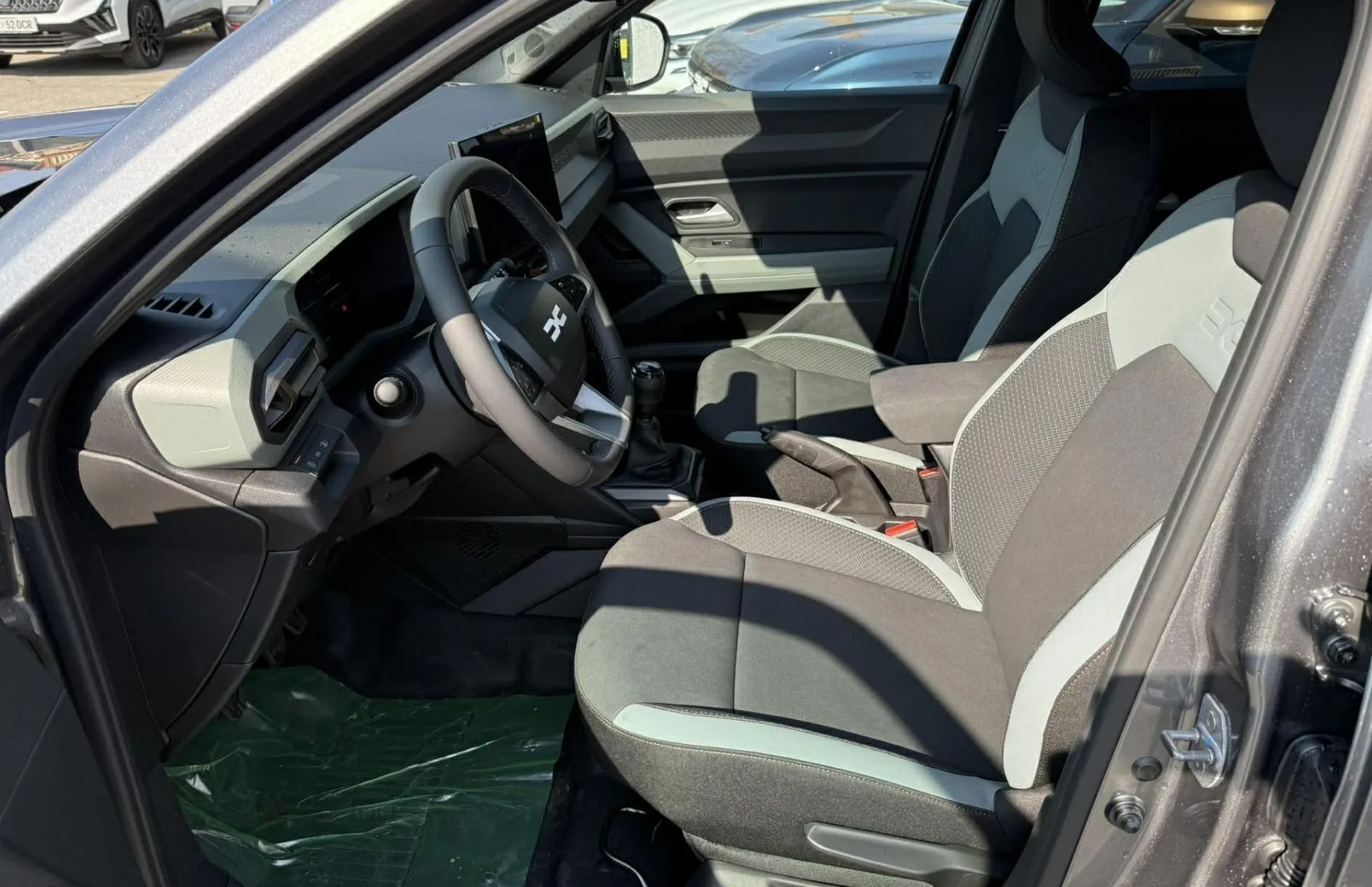 Zunanja slika - Dacia Duster - mild hybrid 140 Extreme - 3