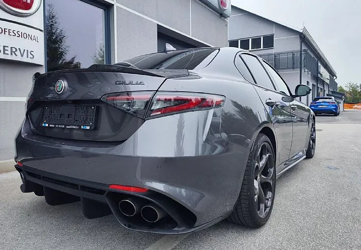 Zunanja slika - Alfa Romeo Giulia - 2.9 V6 Bi-Turbo 510 Quadrifoglio AT8 - 3