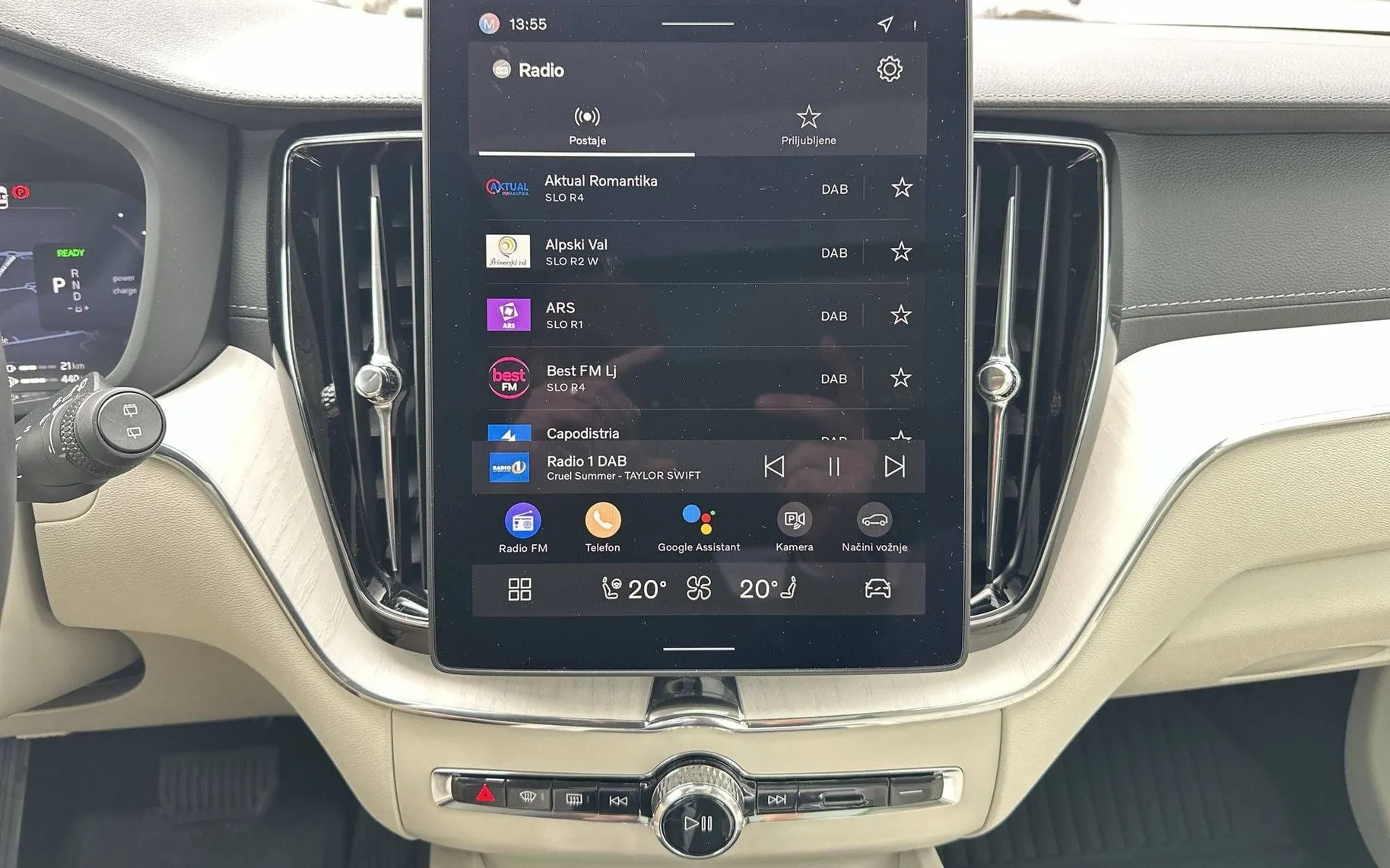 Notranja slika - Volvo XC60 - T8 AWD Recharge Twin Engine Ultra Dark Avt... - 16