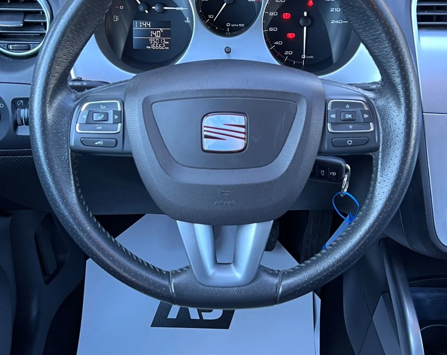 Notranja slika - Seat Altea - 1.6 TDI+1.LAST+SLO+TEMP+ALU+SAMO 95.013 km... - 12