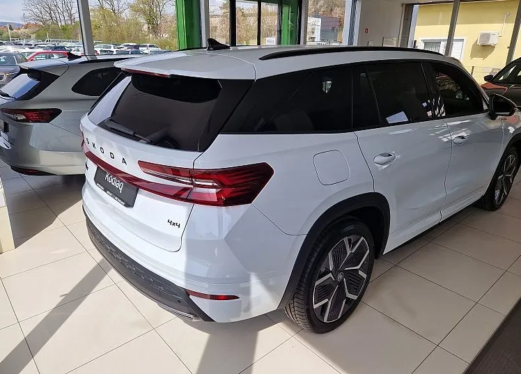 Zunanja slika - Škoda Kodiaq - 2.0 TDI DSG 4x4 142kW Sportline - 2