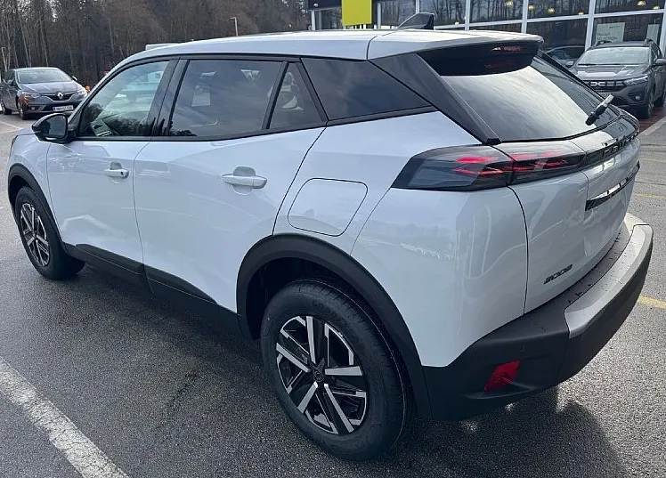 Zunanja slika - Peugeot 2008 - ACTIVE PACK PureTech 100 - BON ZA ZIMSKE GUME - 4