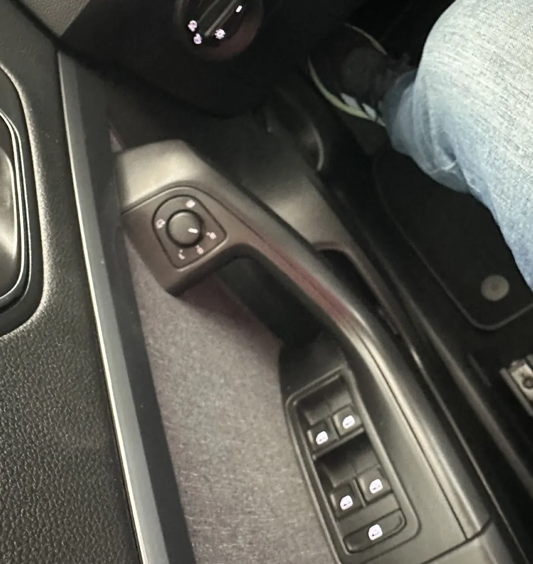 Zunanja slika - Seat Ateca - 1.5 TSI 110 KW STYLE DSG.KAMERA.LED.NAVI.AUTOMATIK - 14