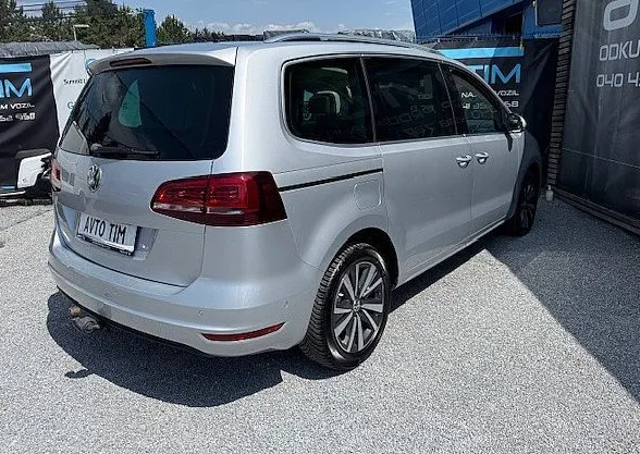 Zunanja slika - VW Sharan - 2.0 TDI BMT SCR HIGHLINE BIXENON PANO ACC KAMERA - 4