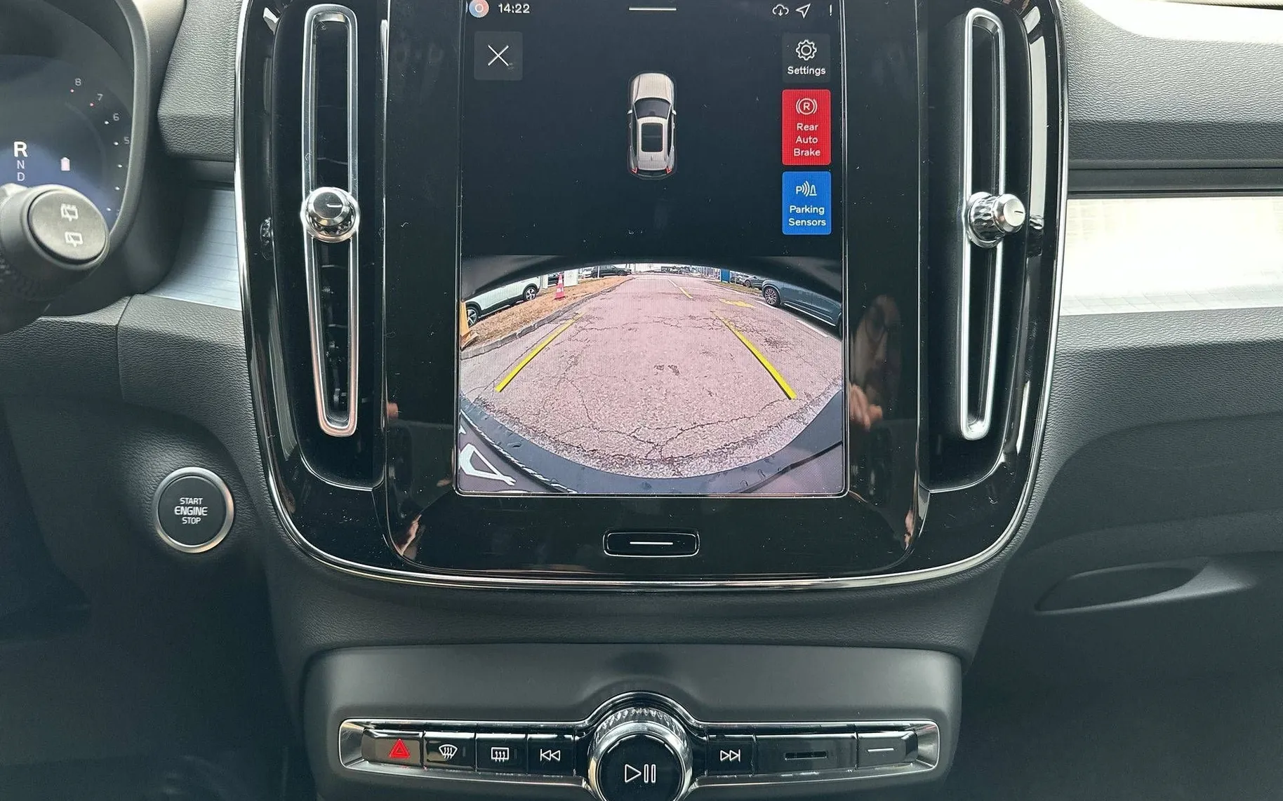 Notranja slika - Volvo XC40 - B3P Core Avt - 31