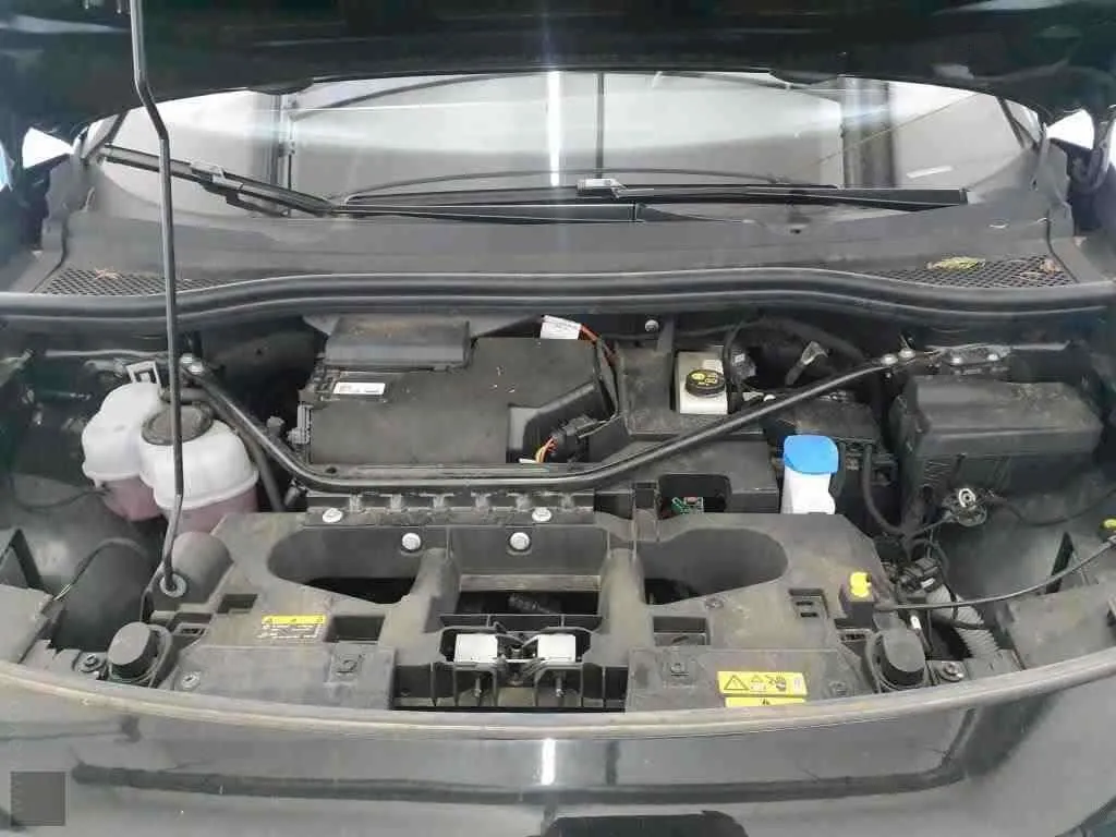 Zunanja slika - Volkswagen ID.4 - GTX NEMŠKI+4ALU.4x4.PANORA.KLJUKA.KAMERA.220KW.ACC - 10