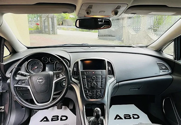 Zunanja slika - Opel Astra - Karavan 1.7 CDTI 92kW ALU DIG KLIMA NAVI TEMP - 8