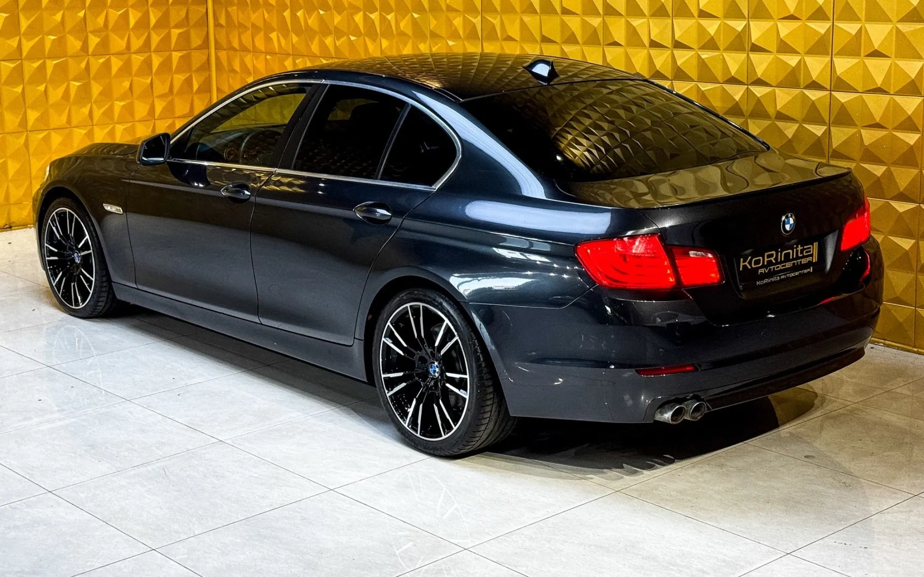 Notranja slika - BMW serija 5: - 525d AUT.-GRETJE-NAVI-TEMP... - 8