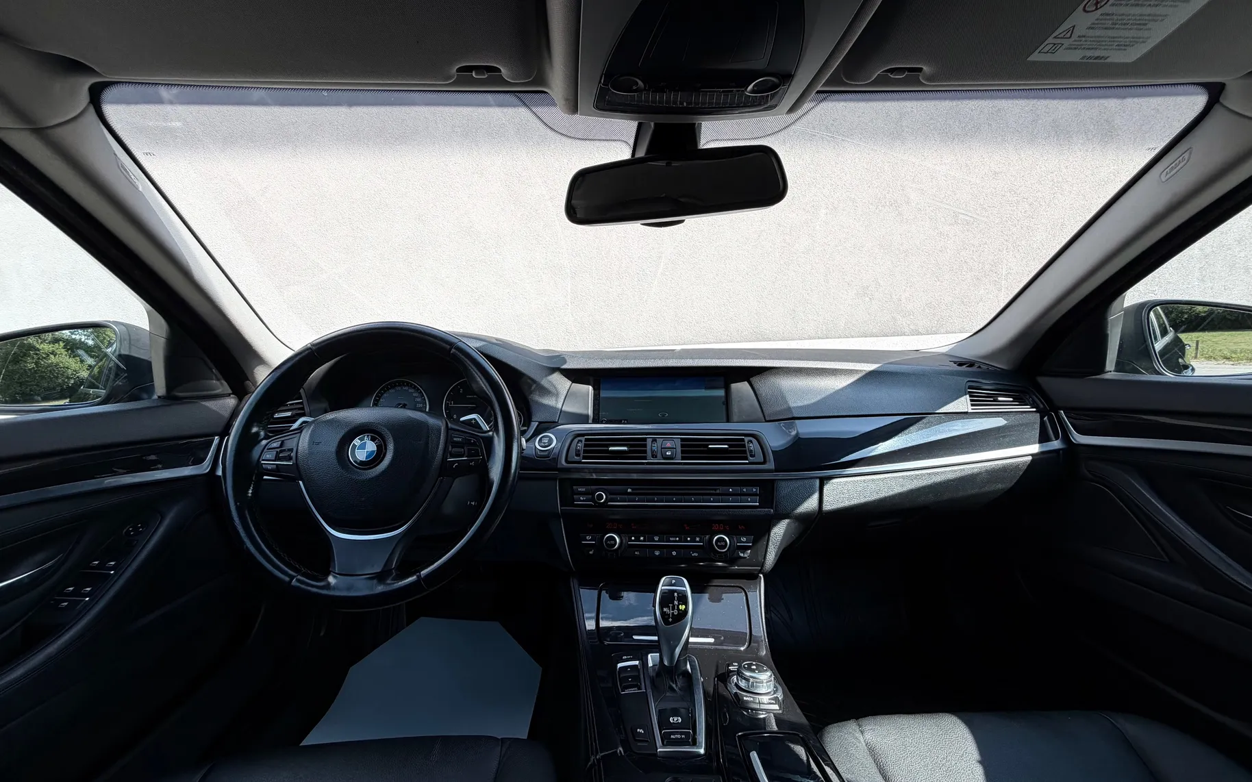 Zunanja slika - BMW Serija 5 - 520D AUT. 2.LASTNIK GRETJE SED. NAVI - 20