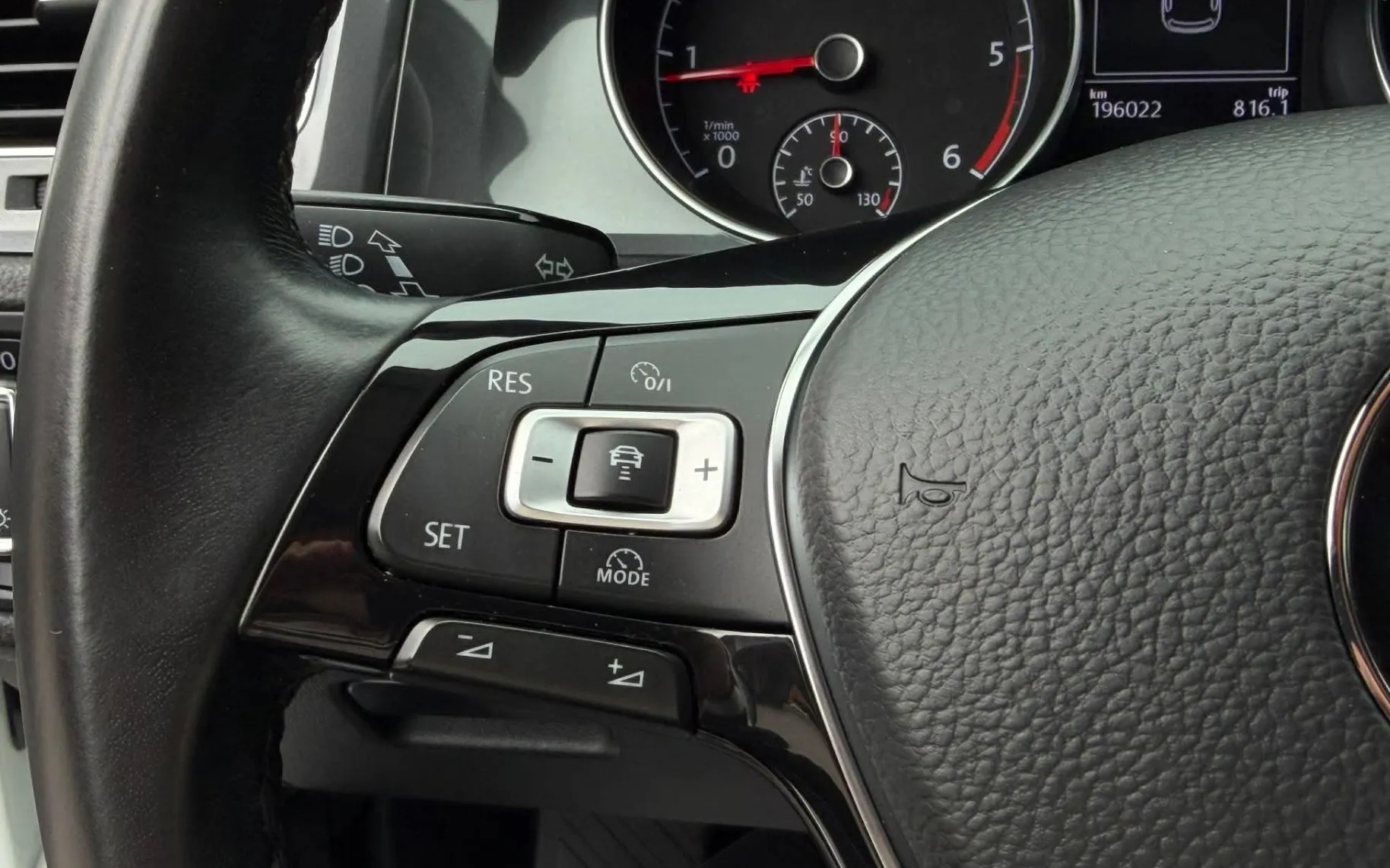 Zunanja slika - VW Golf - 1.6 TDI-R LINE-XENON+LED-LIZING ZA TUJCE-ACC- - 15