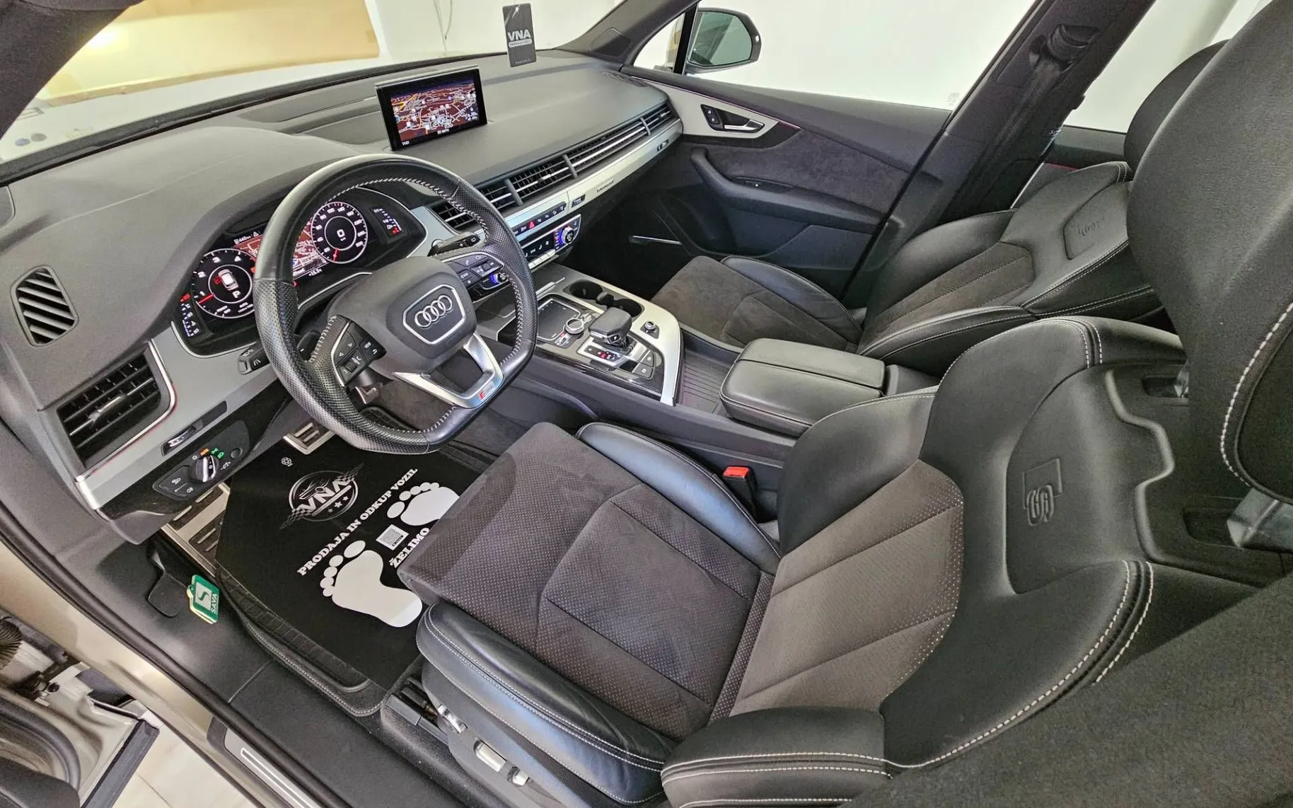 Notranja slika - Audi Q7 - quattro 3.0 TDI S-LINE |VIRTUAL|360KAM|BOSE|ZRAK| - 7