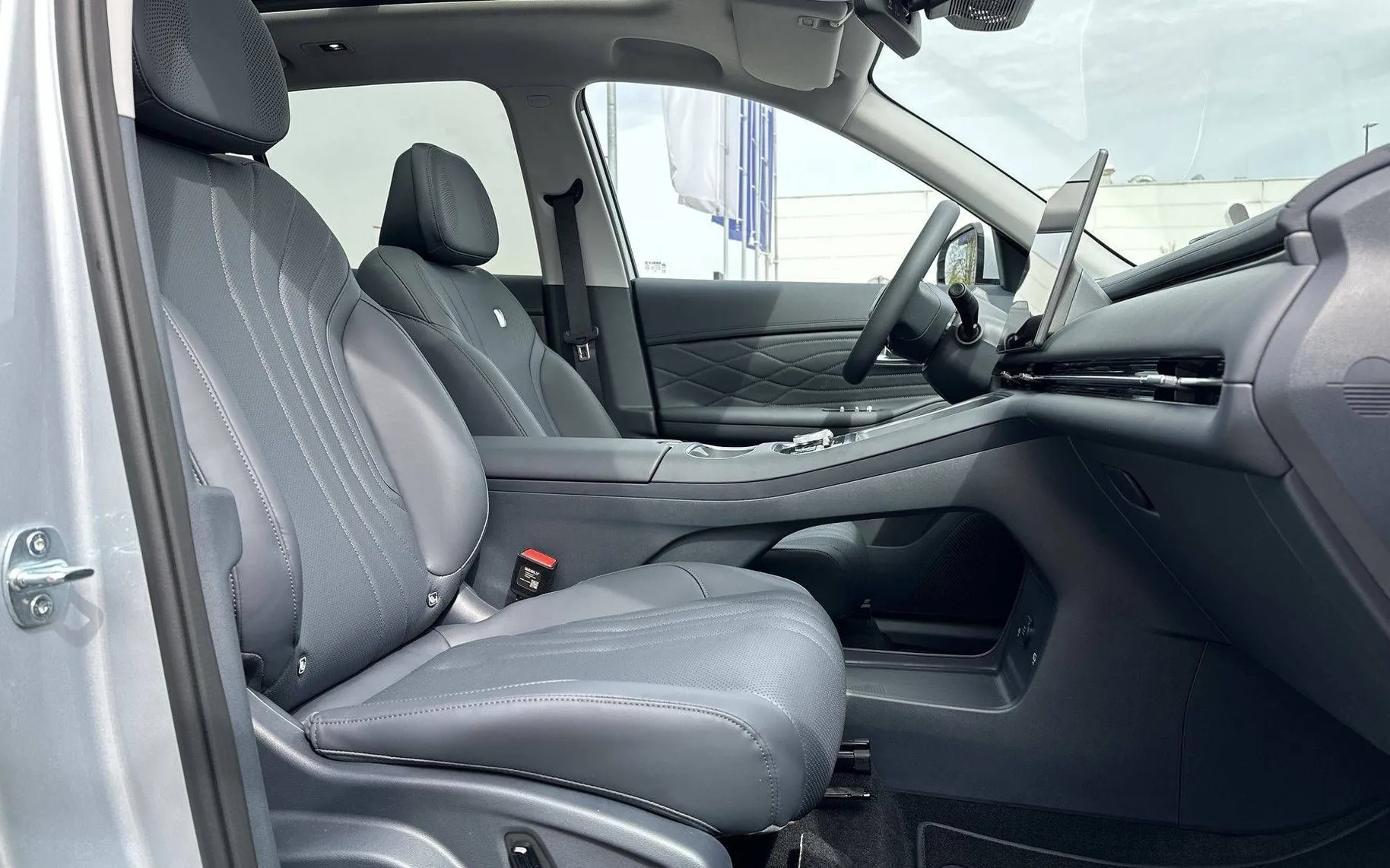 Zunanja slika - Geely StarRay EM-i - Plug-In Hybrid 1.5 Max Avt. - 19